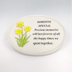 DAFFODIL OVAL PLAQUE SOMEONE SPECIAL